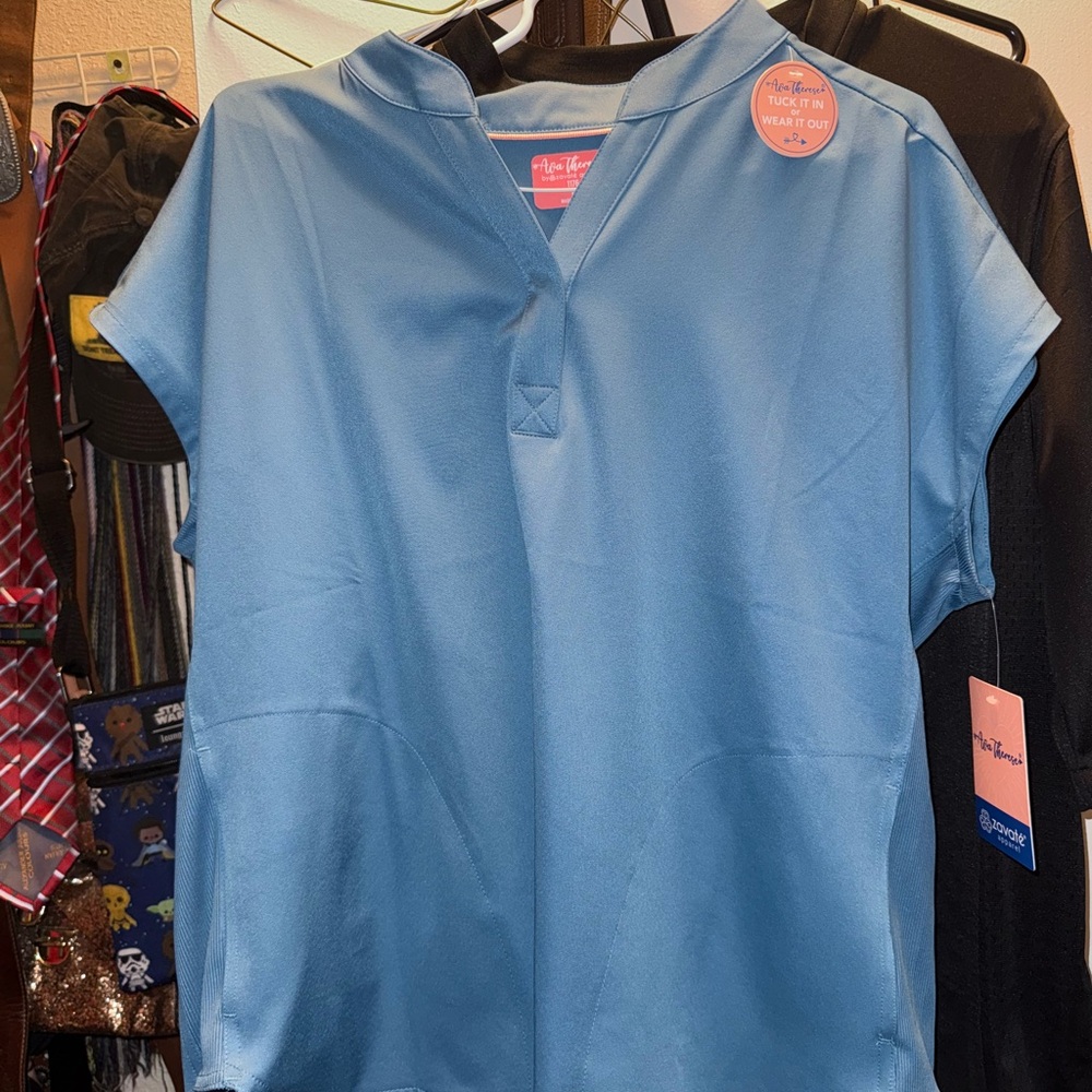 Women’s Scrubs Ava Therese